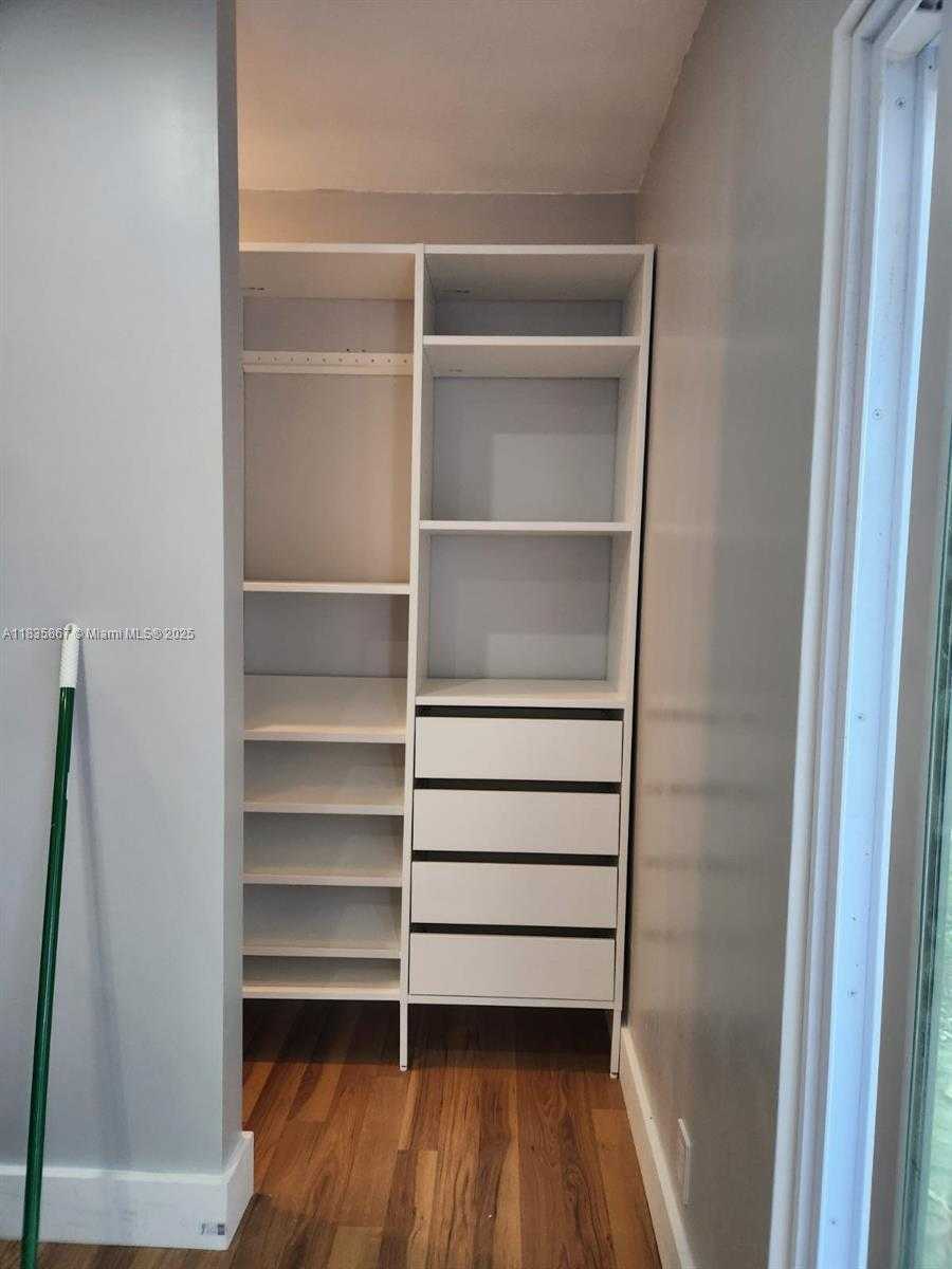 Small Image of 817 NORTH WEST 17TH ST, Fort Lauderdale Number 16