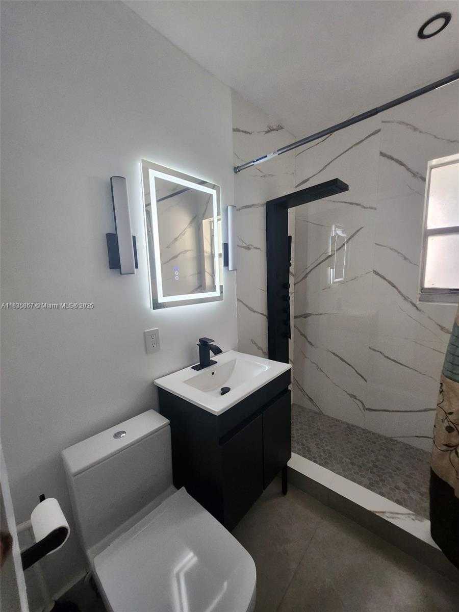 Small Image of 817 NORTH WEST 17TH ST, Fort Lauderdale Number 24
