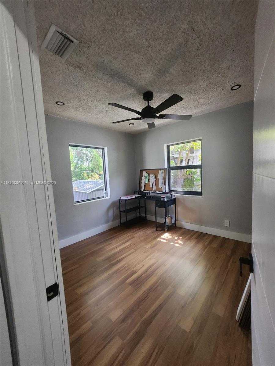 Small Image of 817 NORTH WEST 17TH ST, Fort Lauderdale Number 26