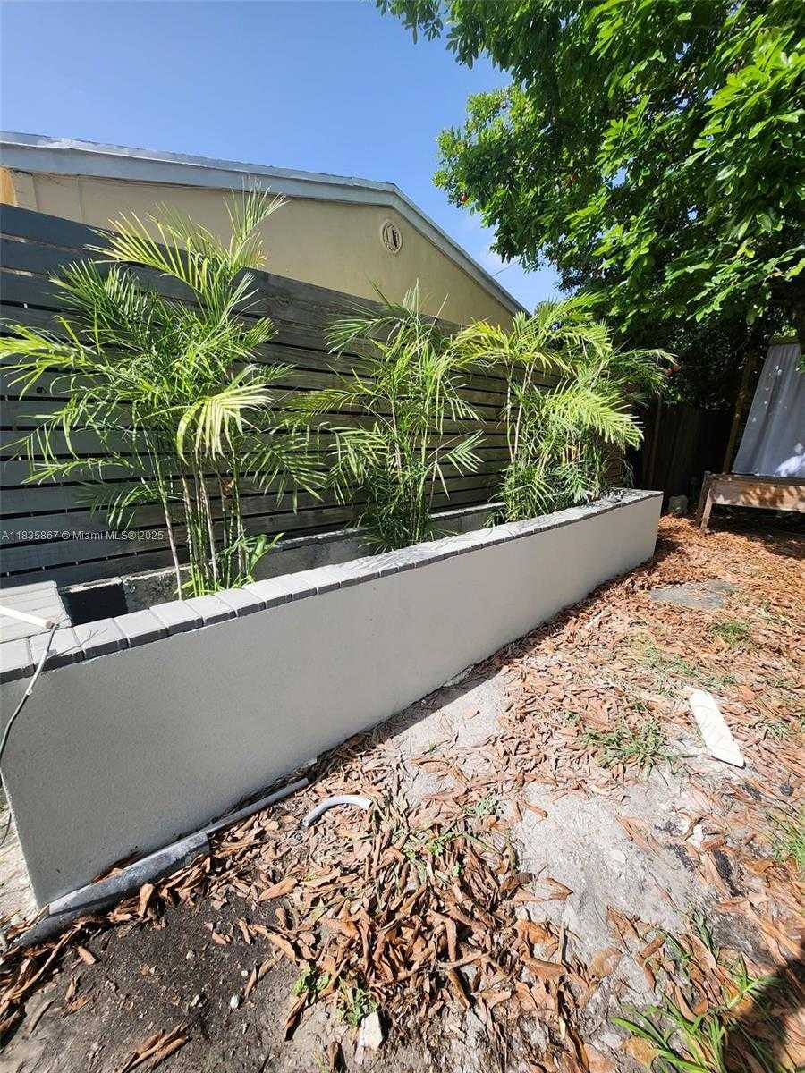 Small Image of 817 NORTH WEST 17TH ST, Fort Lauderdale Number 33