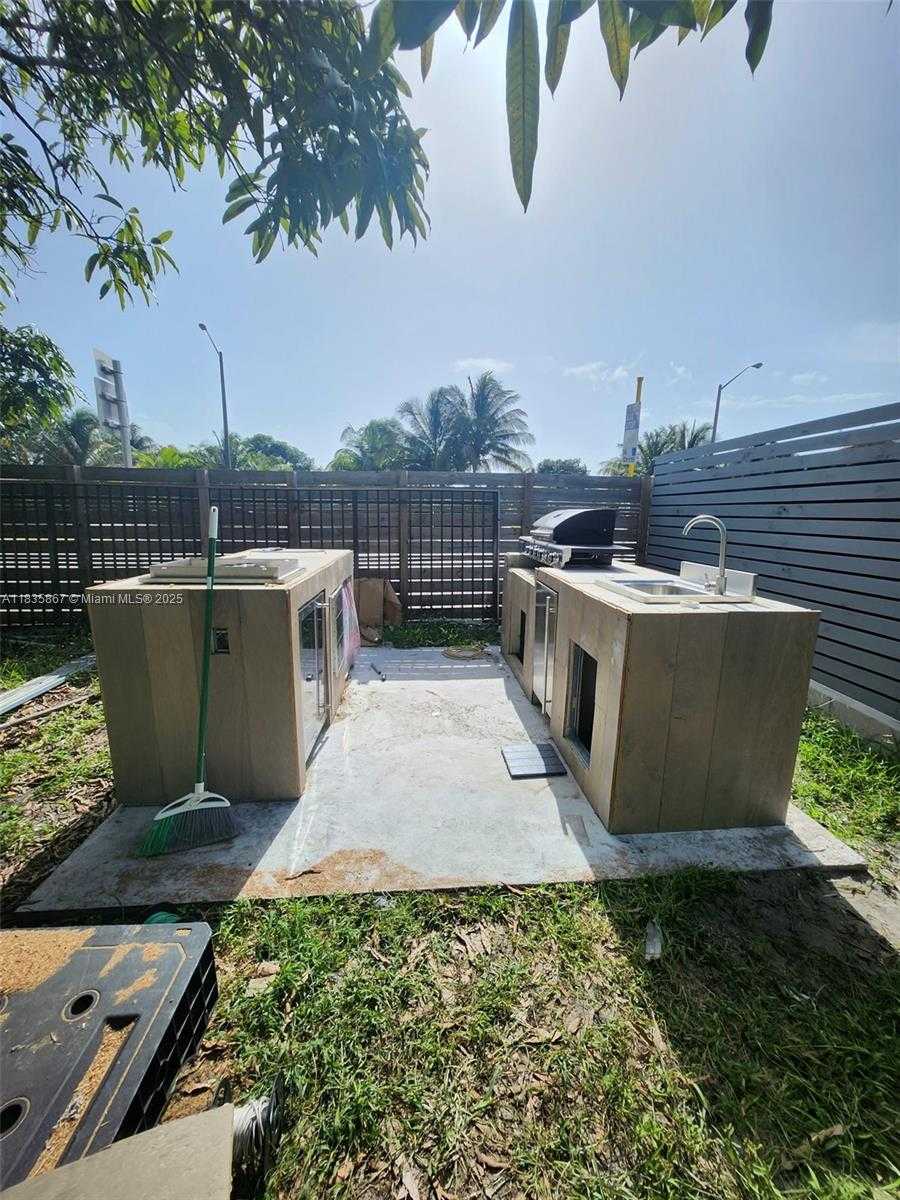 Small Image of 817 NORTH WEST 17TH ST, Fort Lauderdale Number 37