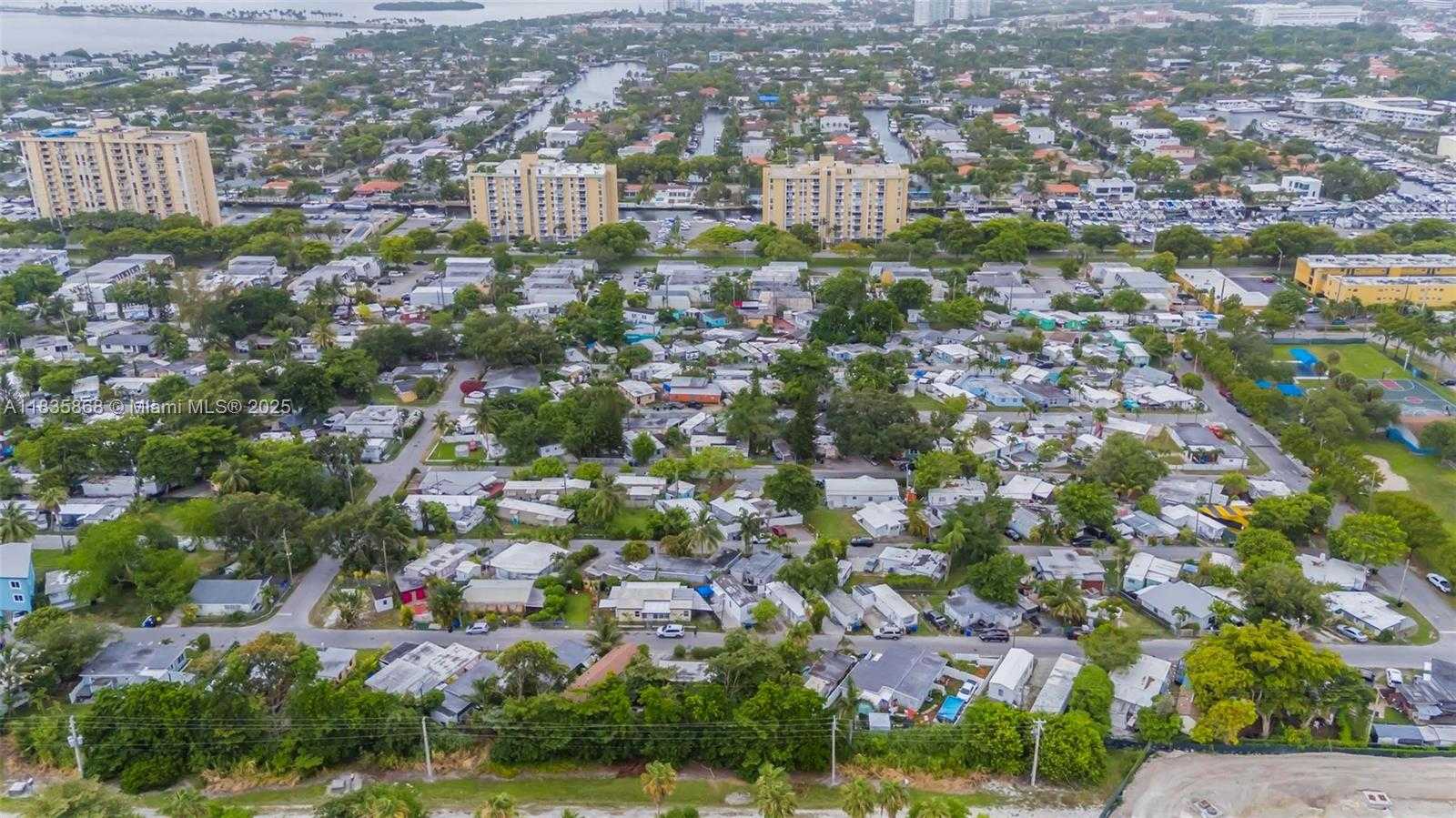 Small Image of 2255 NORTH EAST 137TH ST, North Miami Beach Number 21