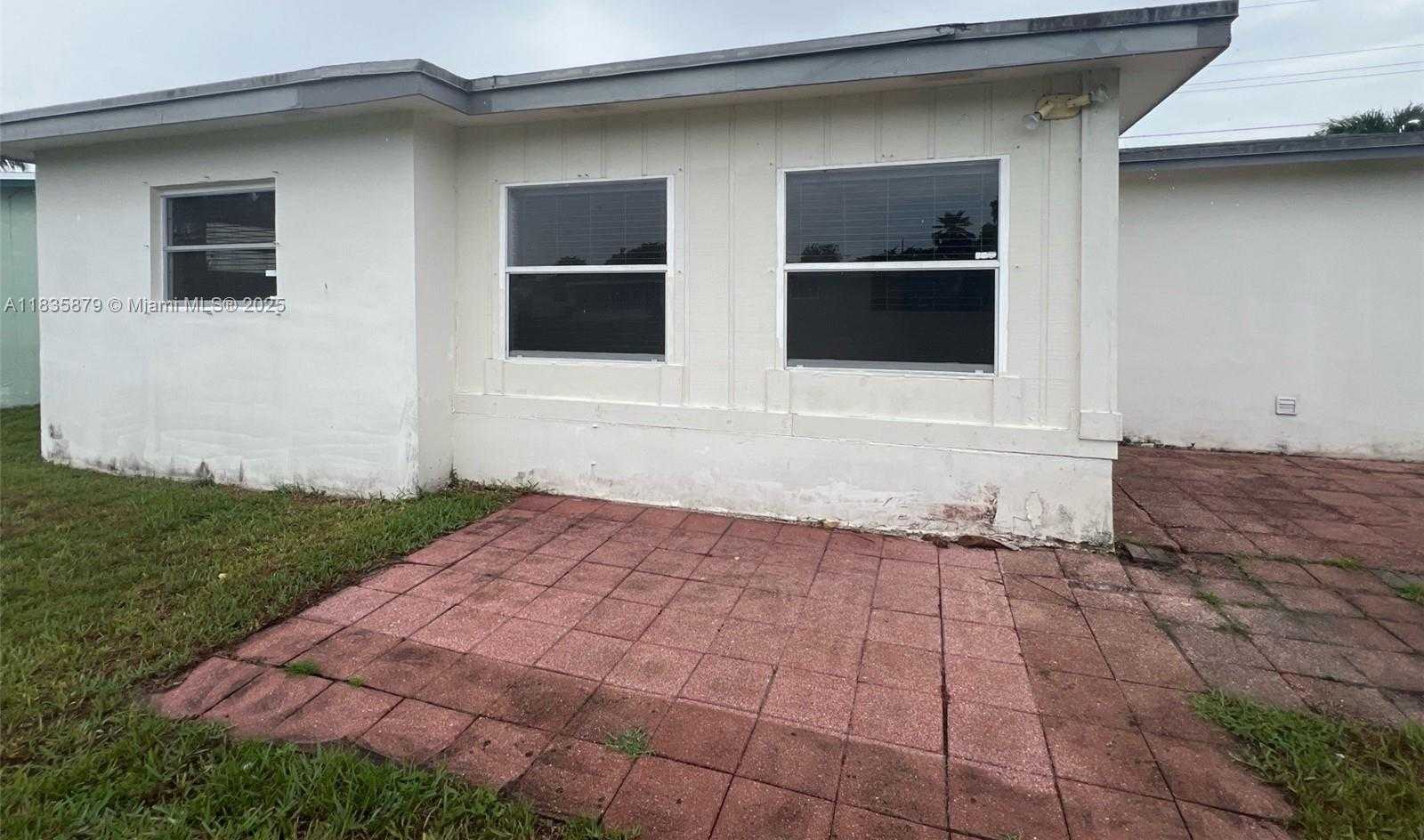 Small Image of 6837 NORTH WEST 28TH ST, Sunrise Number 21