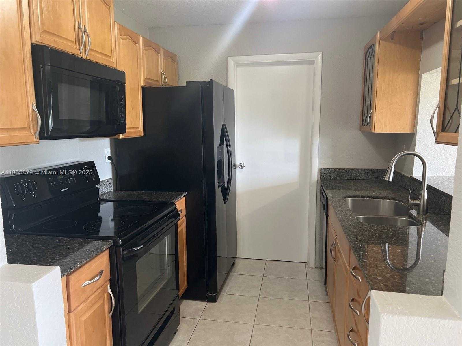 Small Image of 6837 NORTH WEST 28TH ST, Sunrise Number 4