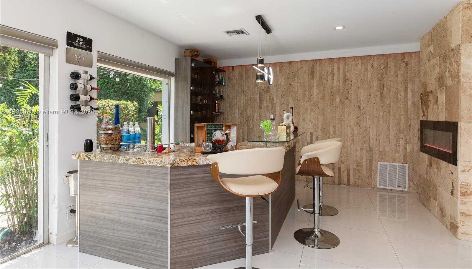 Small Image of 5712 WHITE HICKORY CIR, Tamarac Number 13