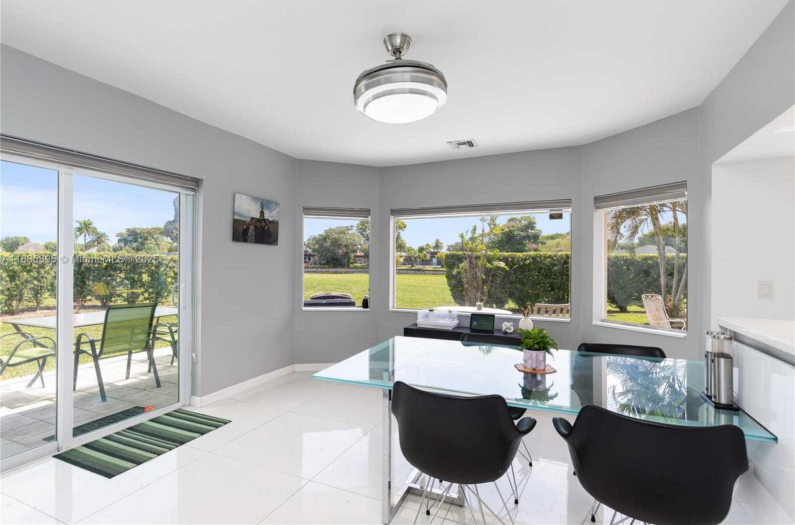 Small Image of 5712 WHITE HICKORY CIR, Tamarac Number 19