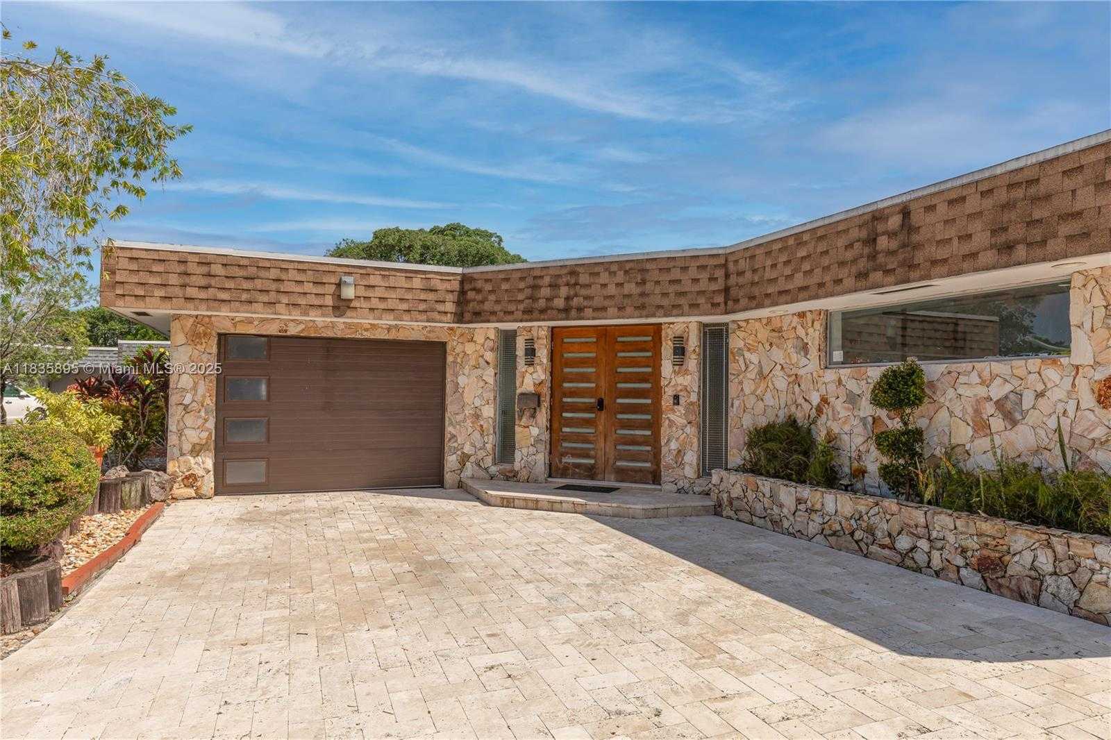Small Image of 5712 WHITE HICKORY CIR, Tamarac Number 37