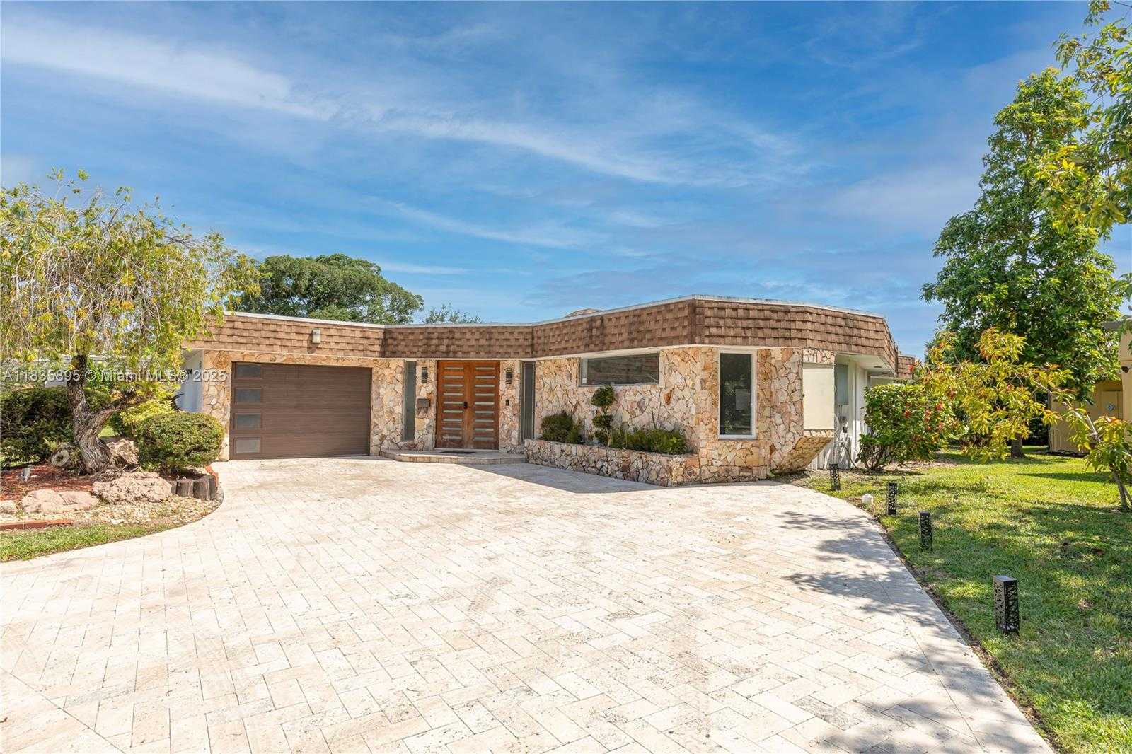 Small Image of 5712 WHITE HICKORY CIR, Tamarac Number 38