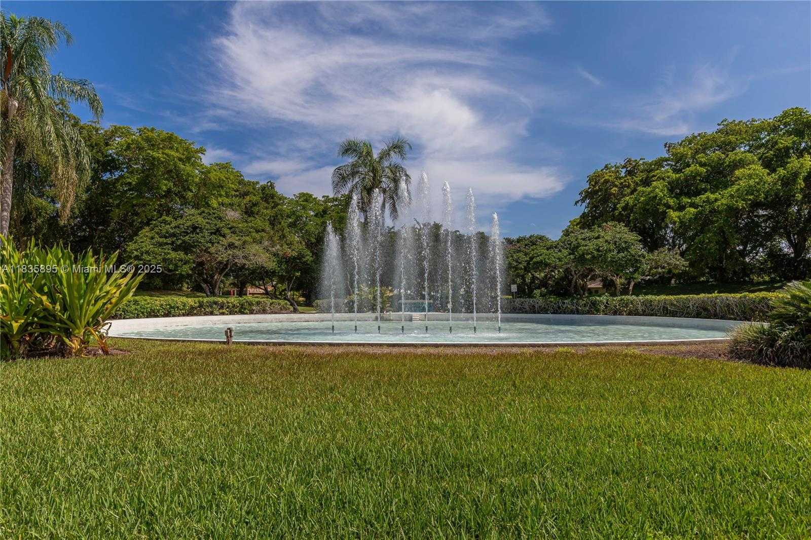 Small Image of 5712 WHITE HICKORY CIR, Tamarac Number 50