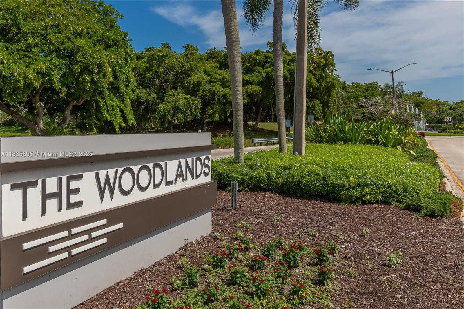 Small Image of 5712 WHITE HICKORY CIR, Tamarac Number 51