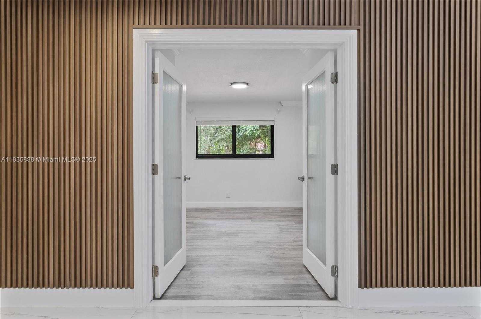 Small Image of 11965 SOUTH WEST 15TH CT, Davie Number 30