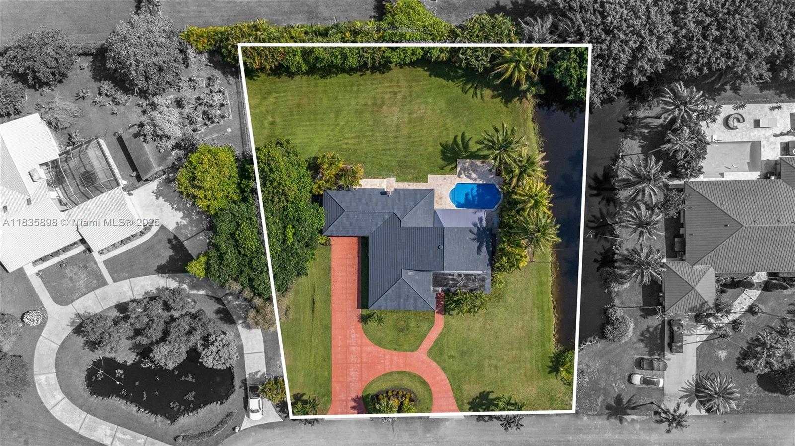 Small Image of 11965 SOUTH WEST 15TH CT, Davie Number 6