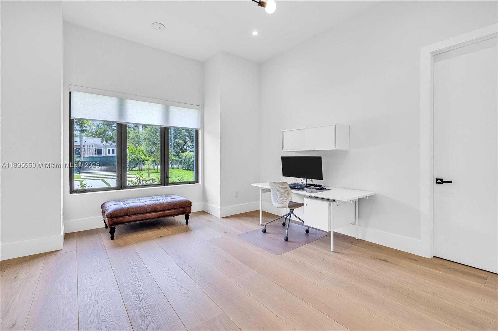 Small Image of 7699 SOUTH WEST 118TH ST, Pinecrest Number 24