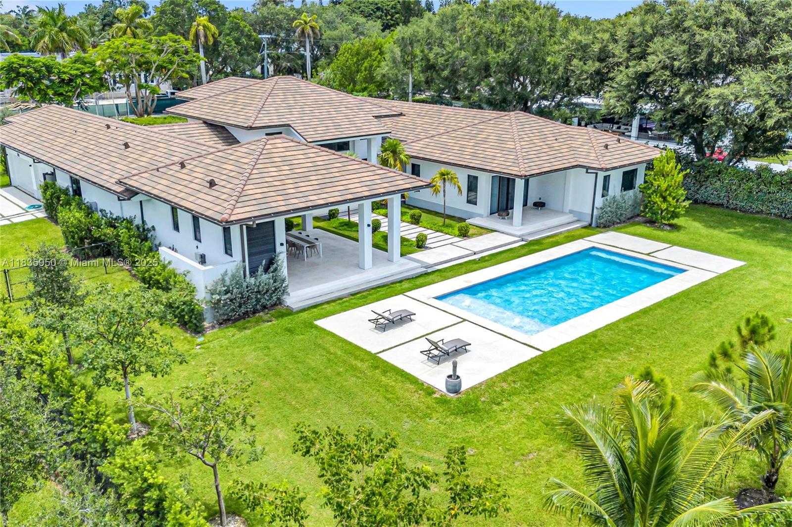 Small Image of 7699 SOUTH WEST 118TH ST, Pinecrest Number 31