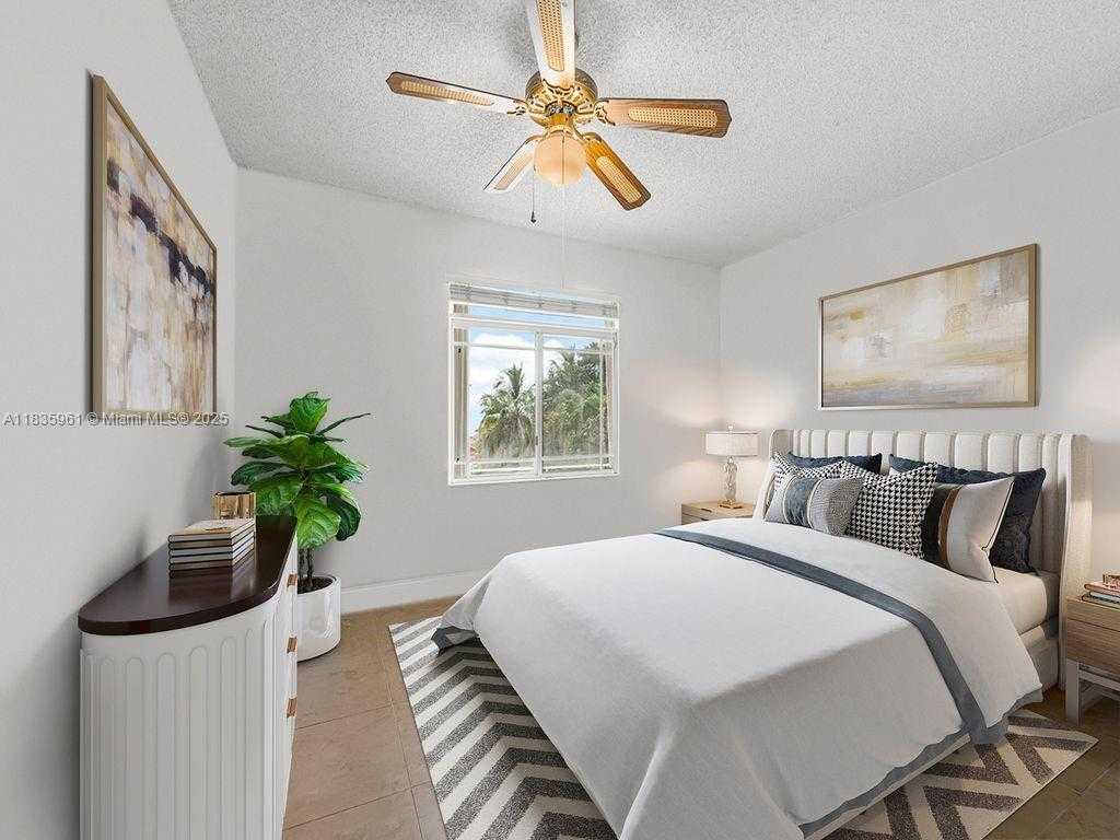 Small Image of 437 SOUTH EAST 22ND DR, Homestead Number 11