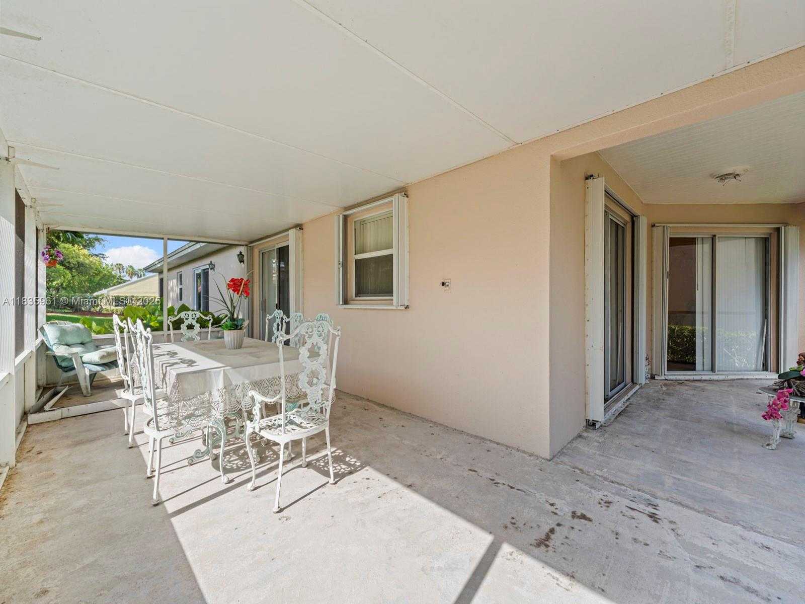 Small Image of 437 SOUTH EAST 22ND DR, Homestead Number 14