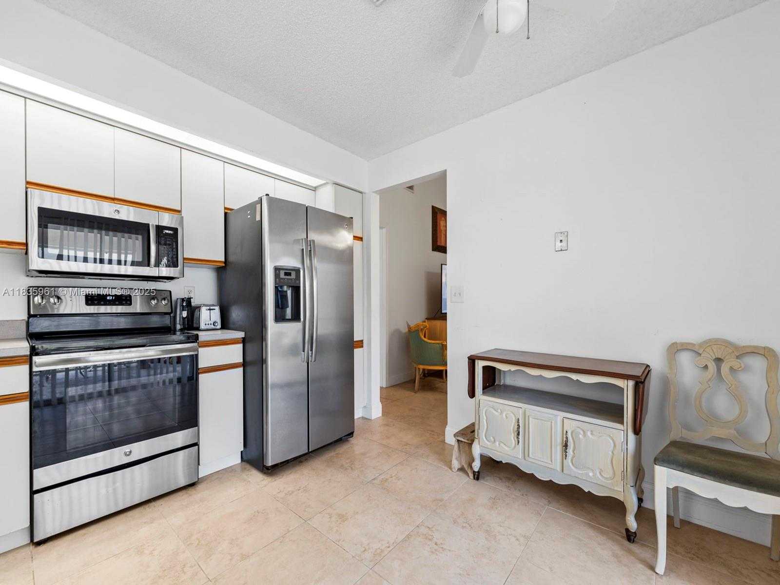 Small Image of 437 SOUTH EAST 22ND DR, Homestead Number 8
