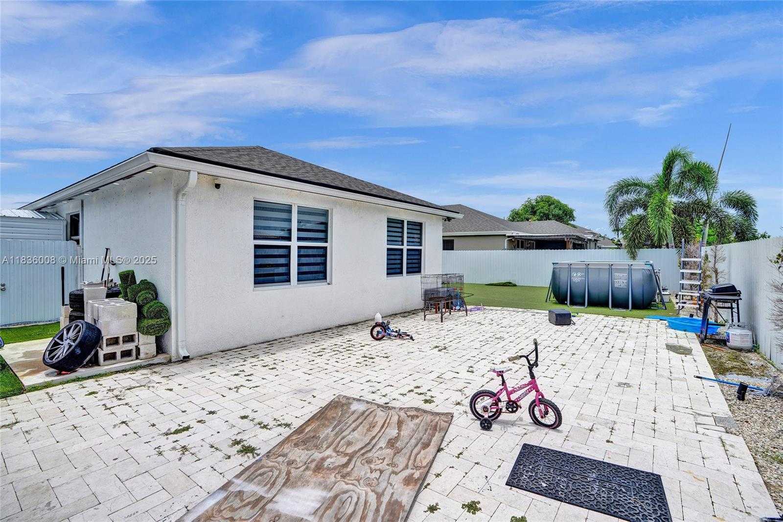 Small Image of 27563 SOUTH WEST 133RD AVE, Homestead Number 10