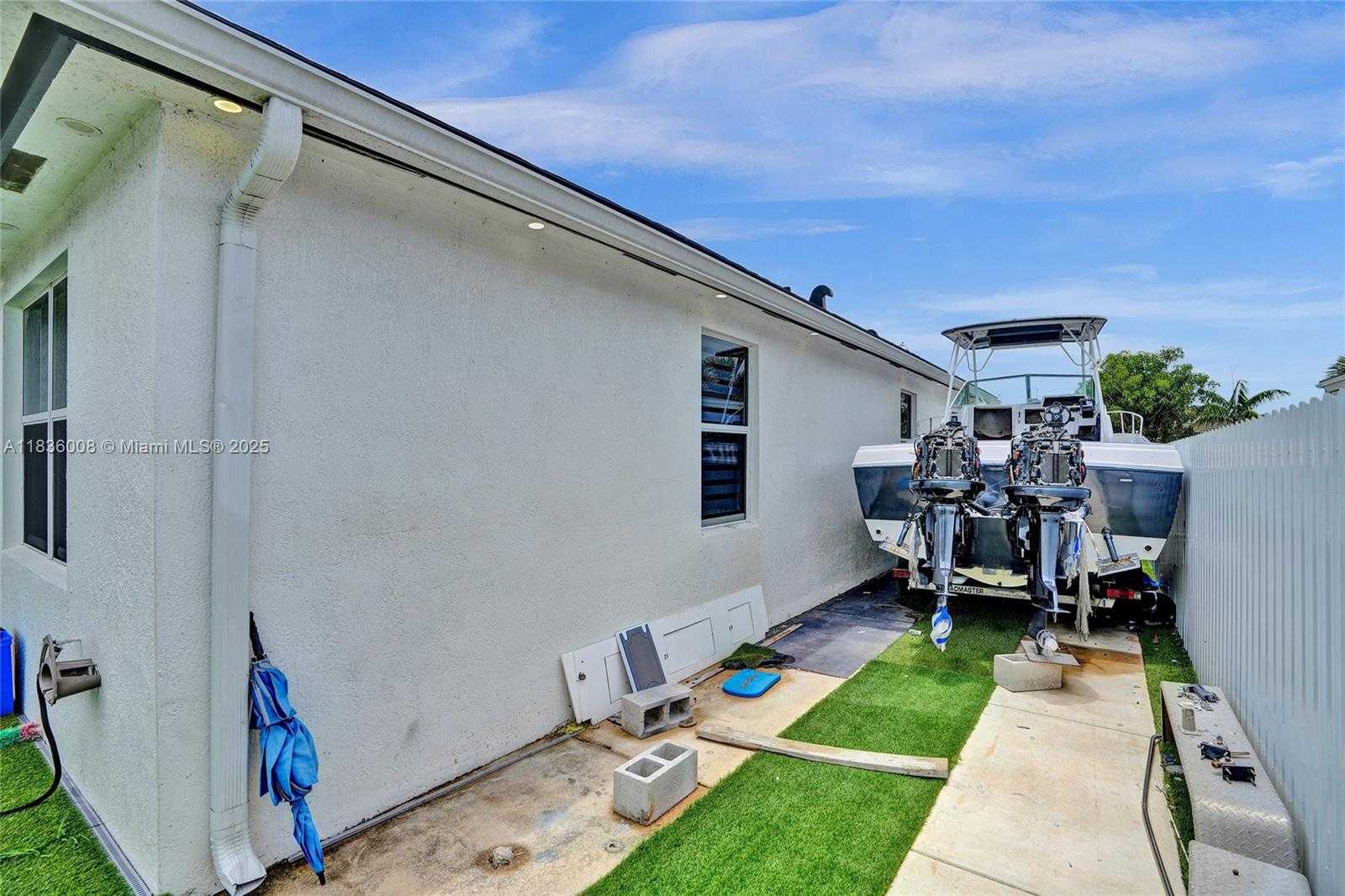 Small Image of 27563 SOUTH WEST 133RD AVE, Homestead Number 12