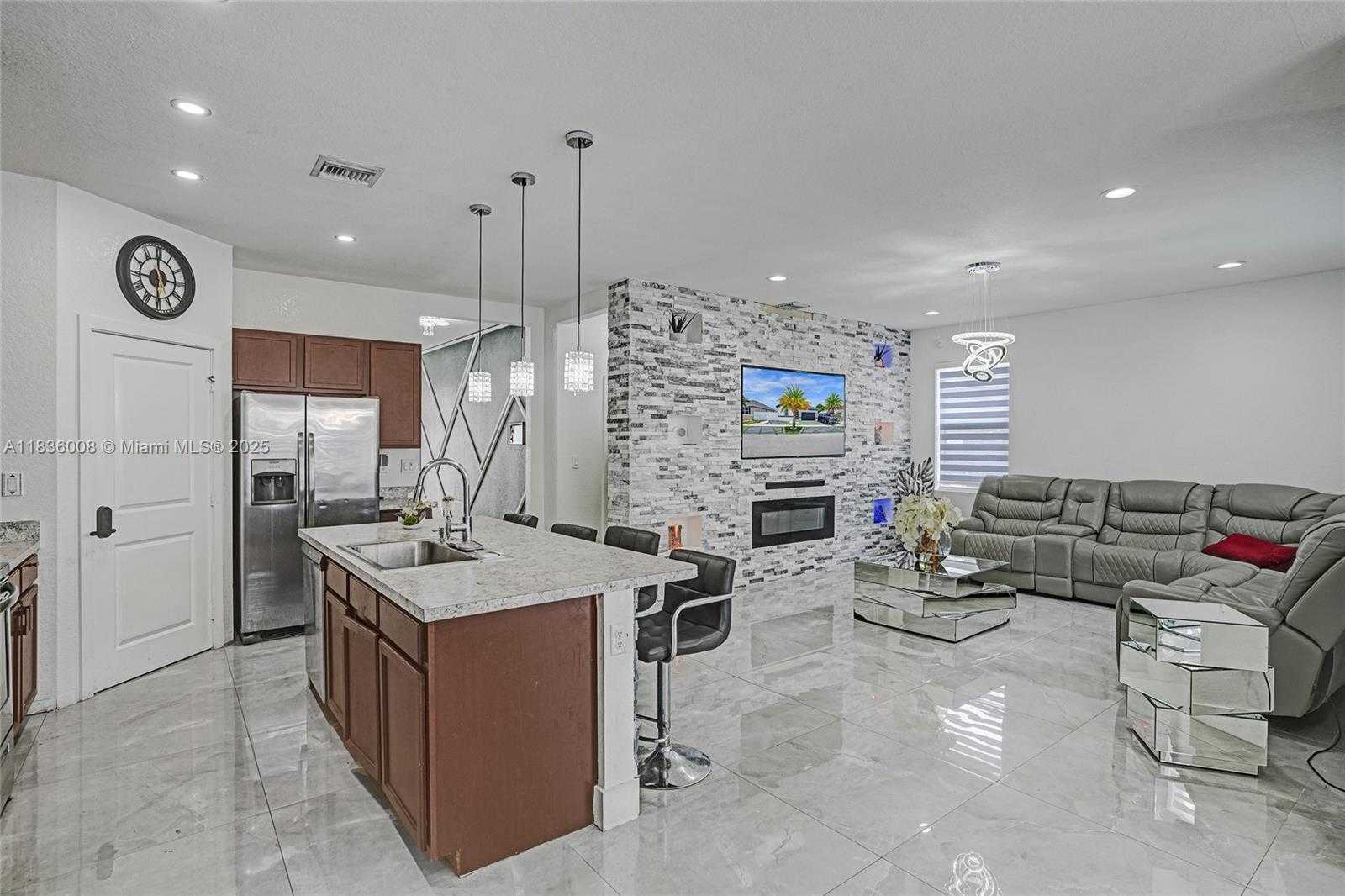 Small Image of 27563 SOUTH WEST 133RD AVE, Homestead Number 15