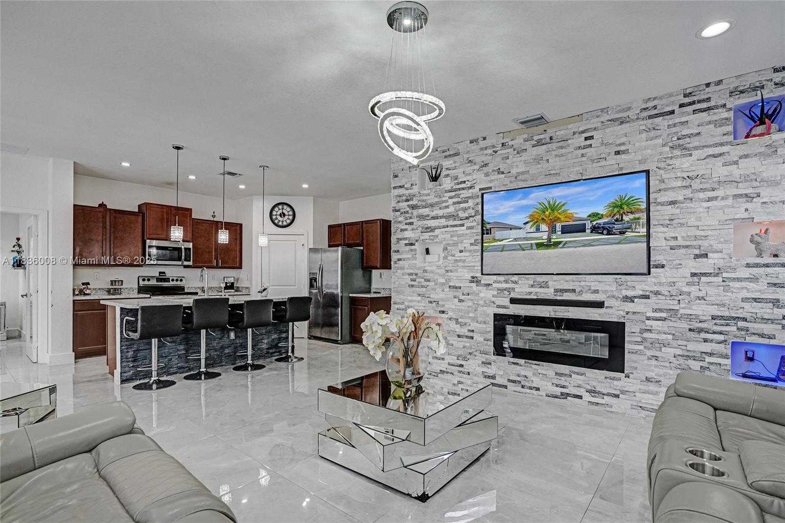 Small Image of 27563 SOUTH WEST 133RD AVE, Homestead Number 21