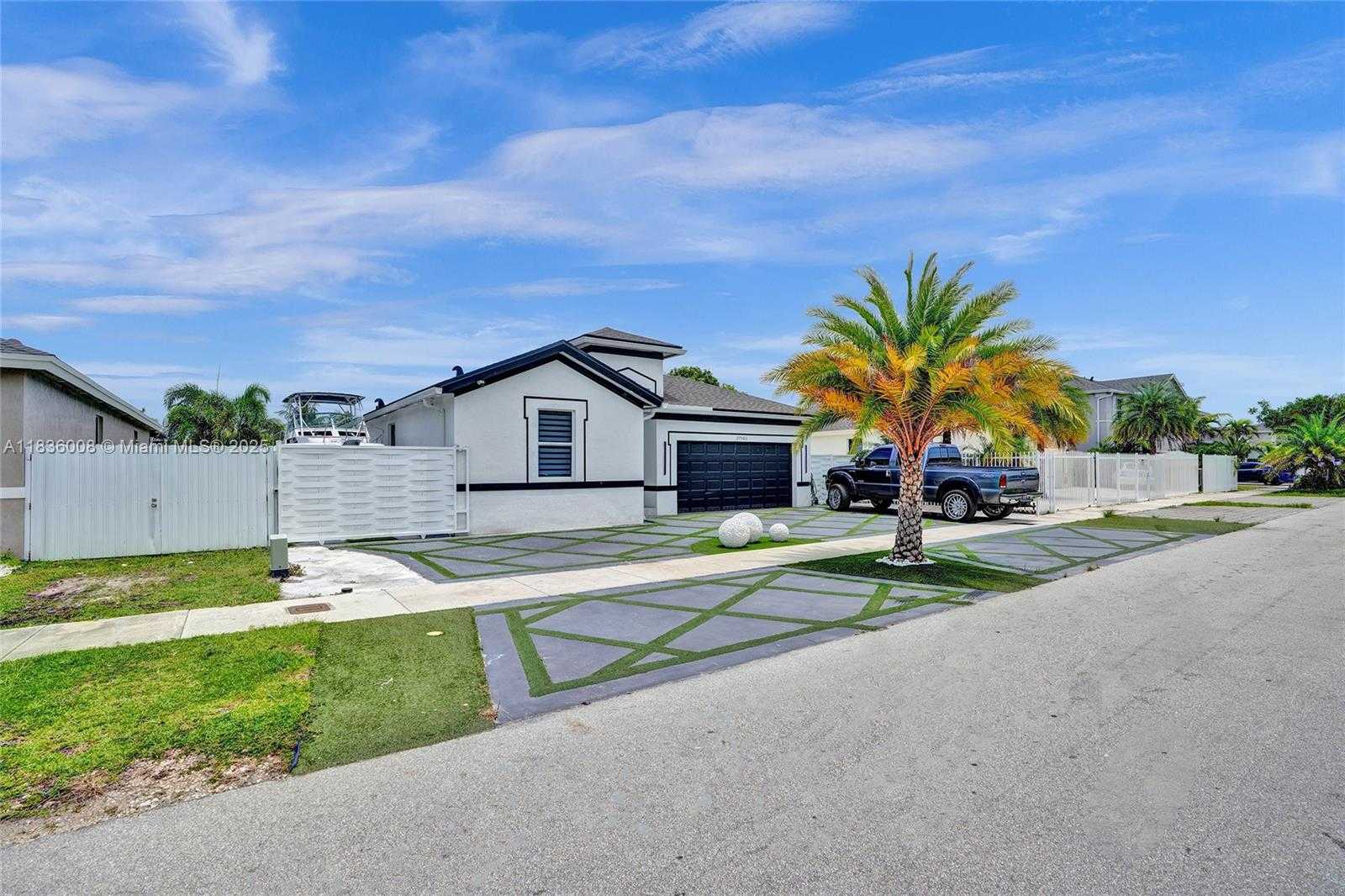 Small Image of 27563 SOUTH WEST 133RD AVE, Homestead Number 5