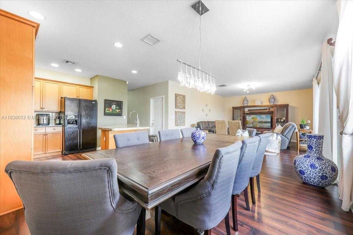 Small Image of 15562 SOUTH WEST 54TH CT, Miramar Number 14