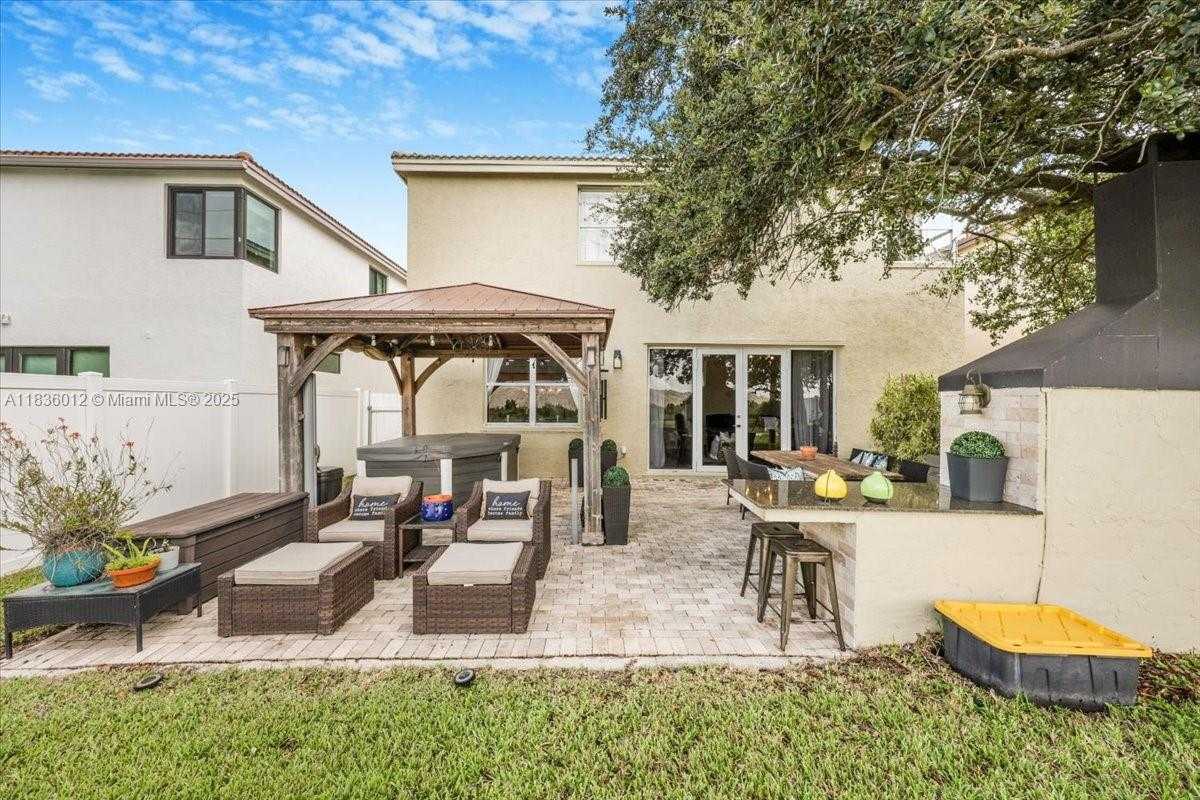 Small Image of 15562 SOUTH WEST 54TH CT, Miramar Number 22