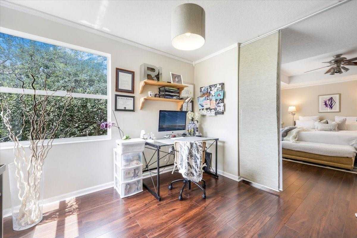 Small Image of 15562 SOUTH WEST 54TH CT, Miramar Number 31