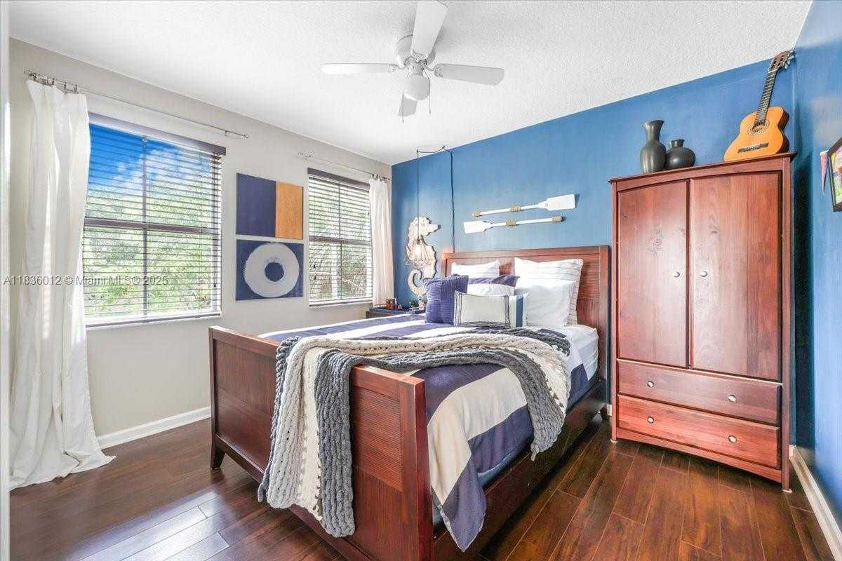 Small Image of 15562 SOUTH WEST 54TH CT, Miramar Number 32