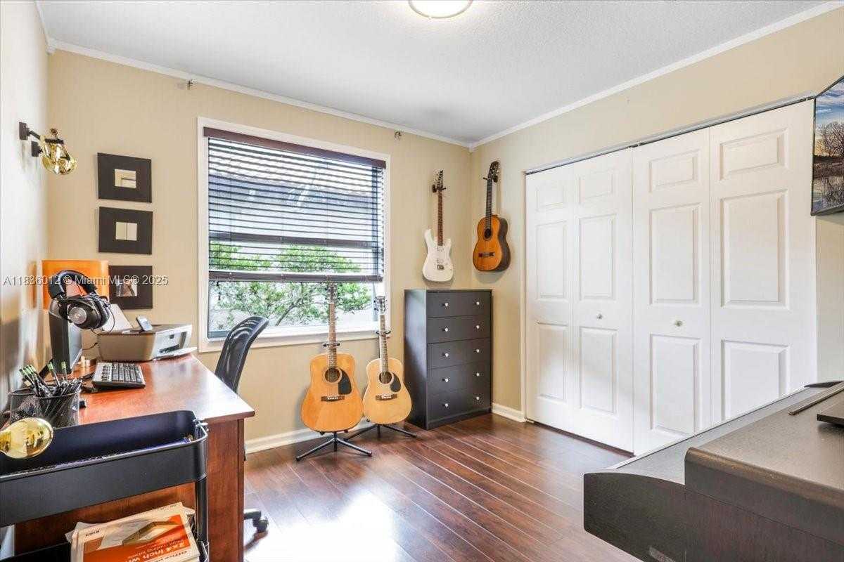 Small Image of 15562 SOUTH WEST 54TH CT, Miramar Number 35