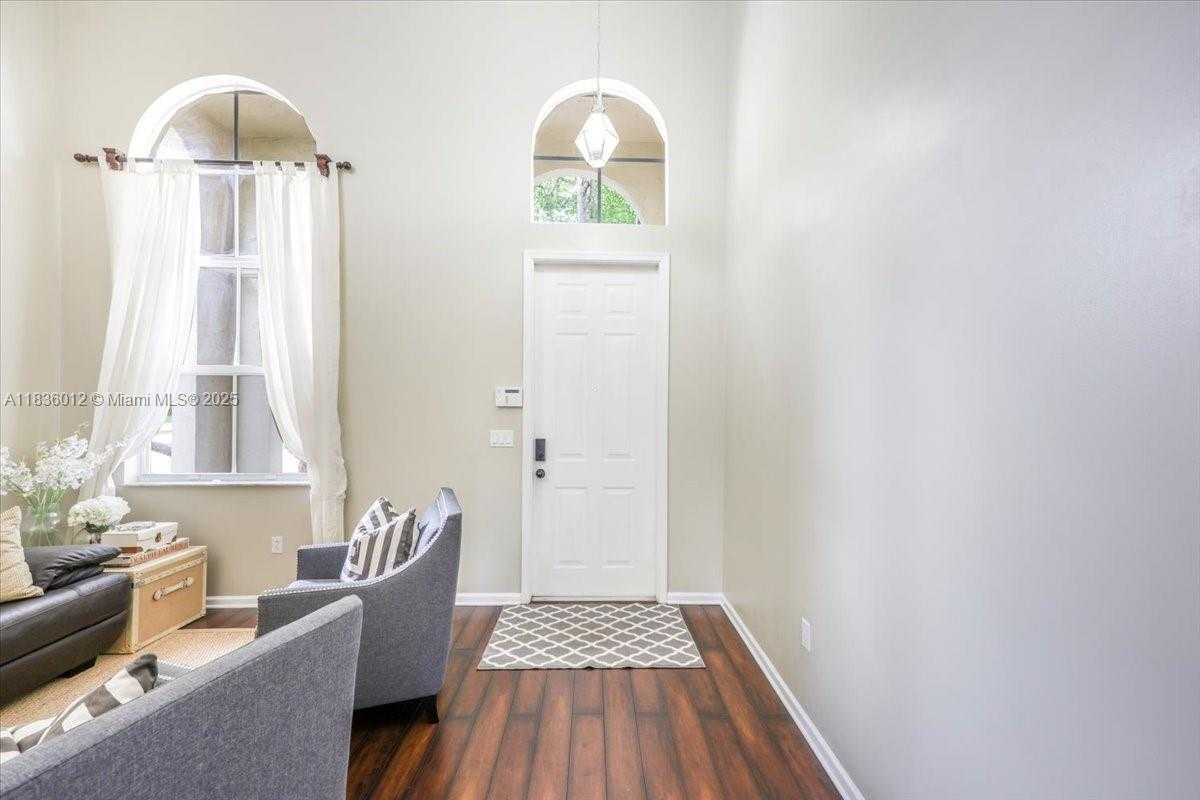 Small Image of 15562 SOUTH WEST 54TH CT, Miramar Number 8