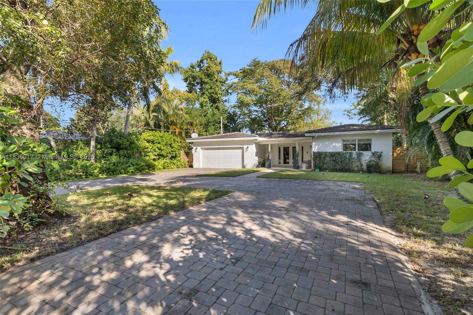 Small Image of 11433 NORTH EAST 6TH AVE, Biscayne Park Number 2