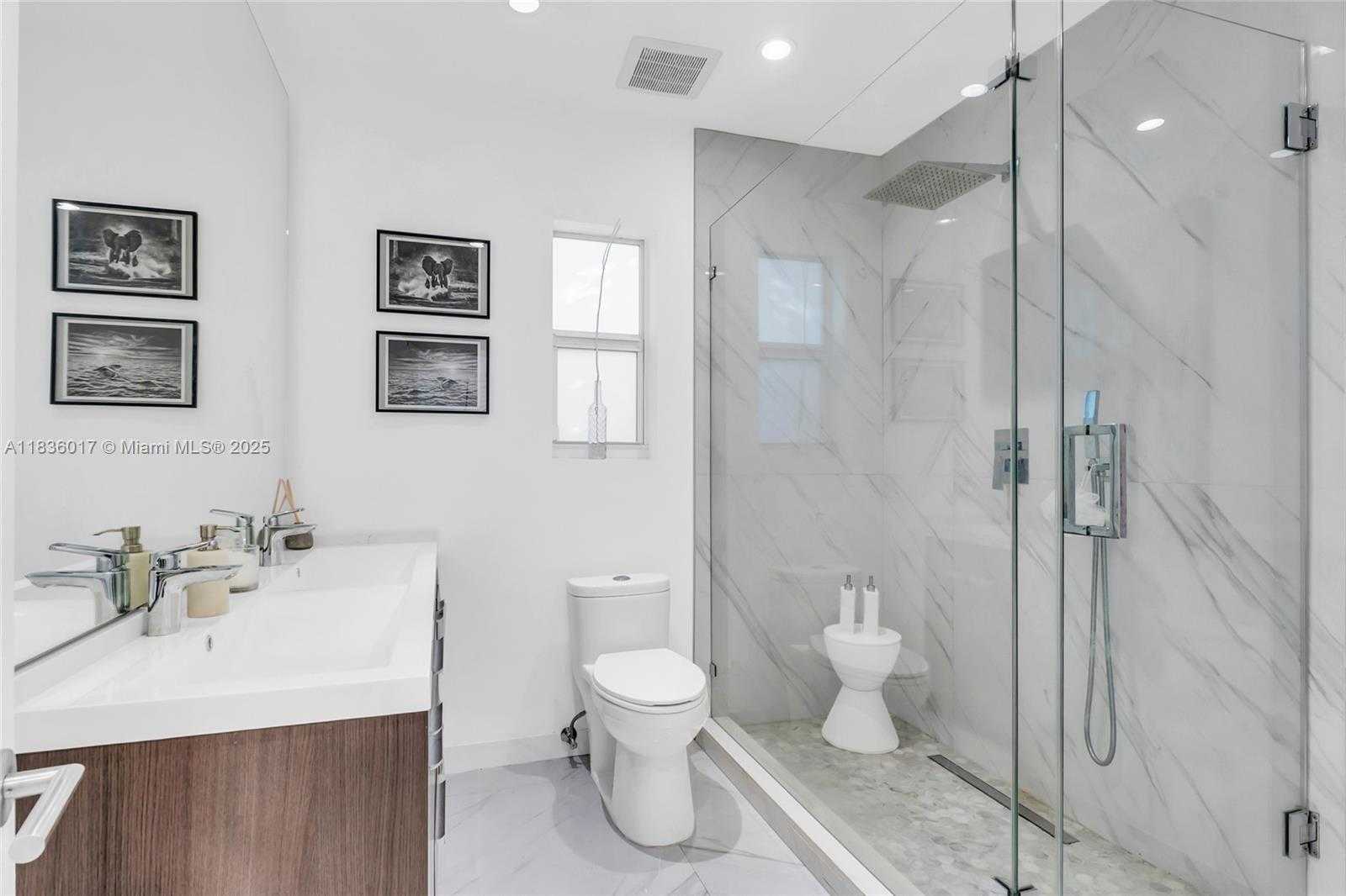 Small Image of 11433 NORTH EAST 6TH AVE, Biscayne Park Number 22