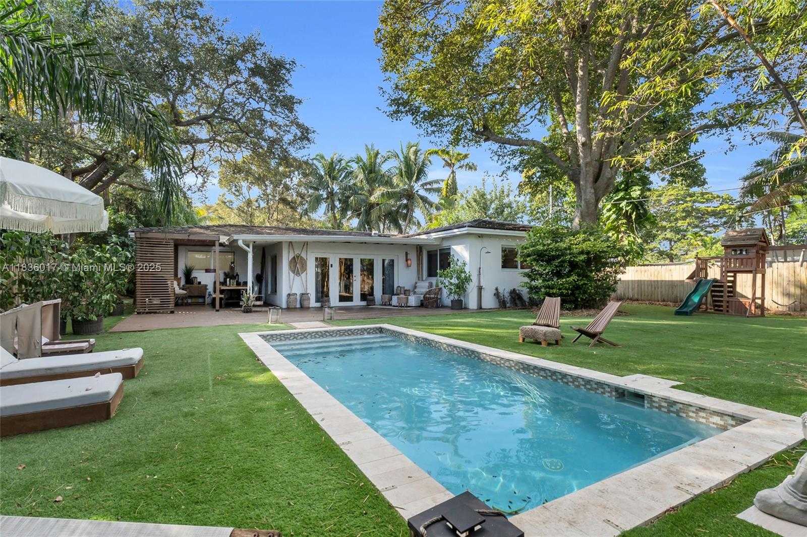 Small Image of 11433 NORTH EAST 6TH AVE, Biscayne Park Number 26