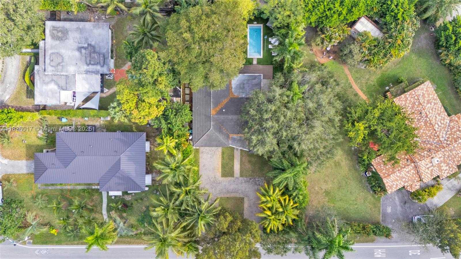 Small Image of 11433 NORTH EAST 6TH AVE, Biscayne Park Number 34