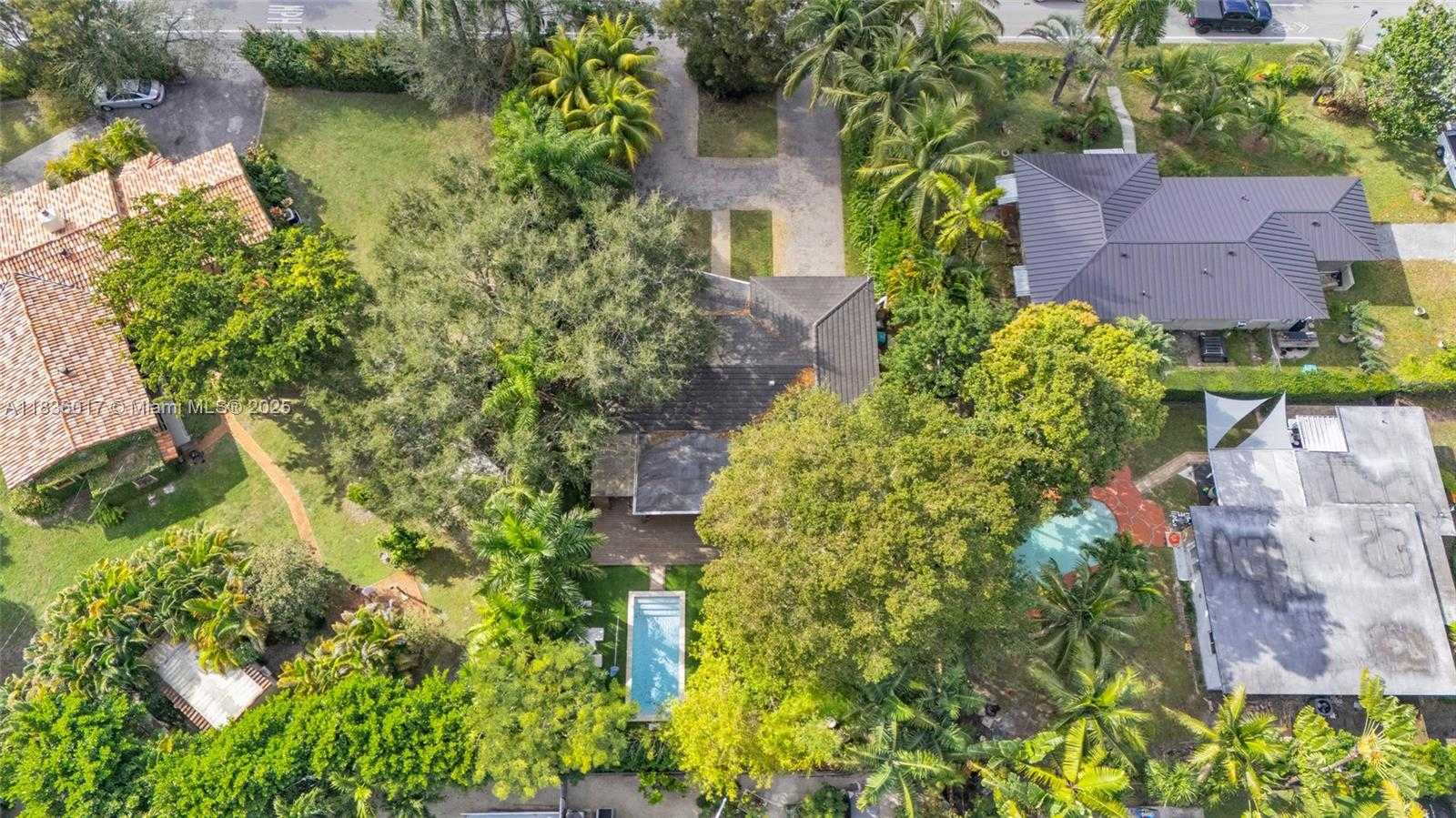 Small Image of 11433 NORTH EAST 6TH AVE, Biscayne Park Number 35