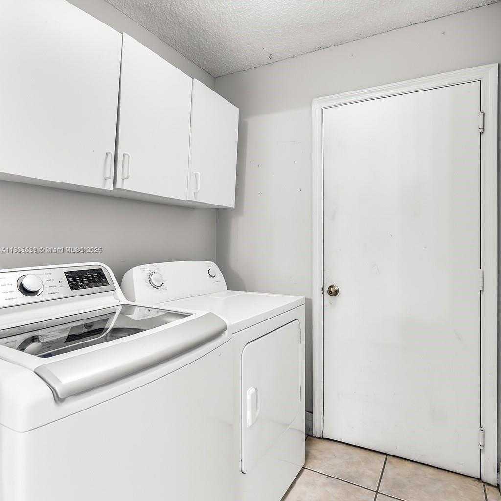 Small Image of 2472 SOUTH WEST 106TH AVE, Miramar Number 12