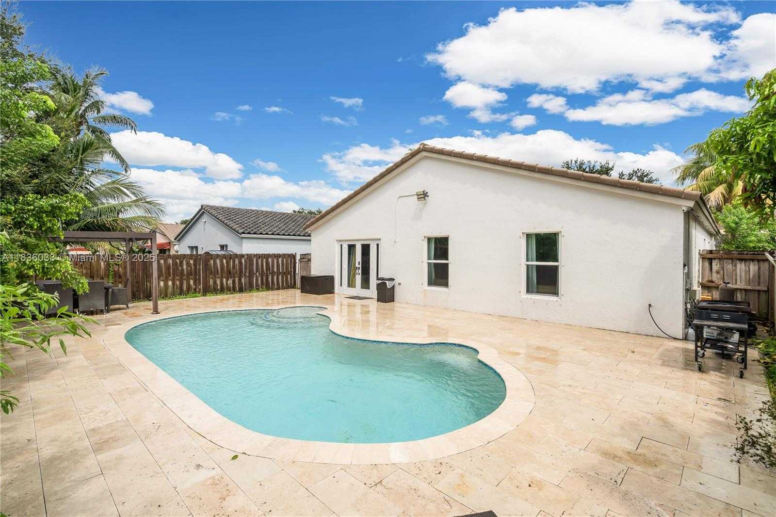 Small Image of 2472 SOUTH WEST 106TH AVE, Miramar Number 13