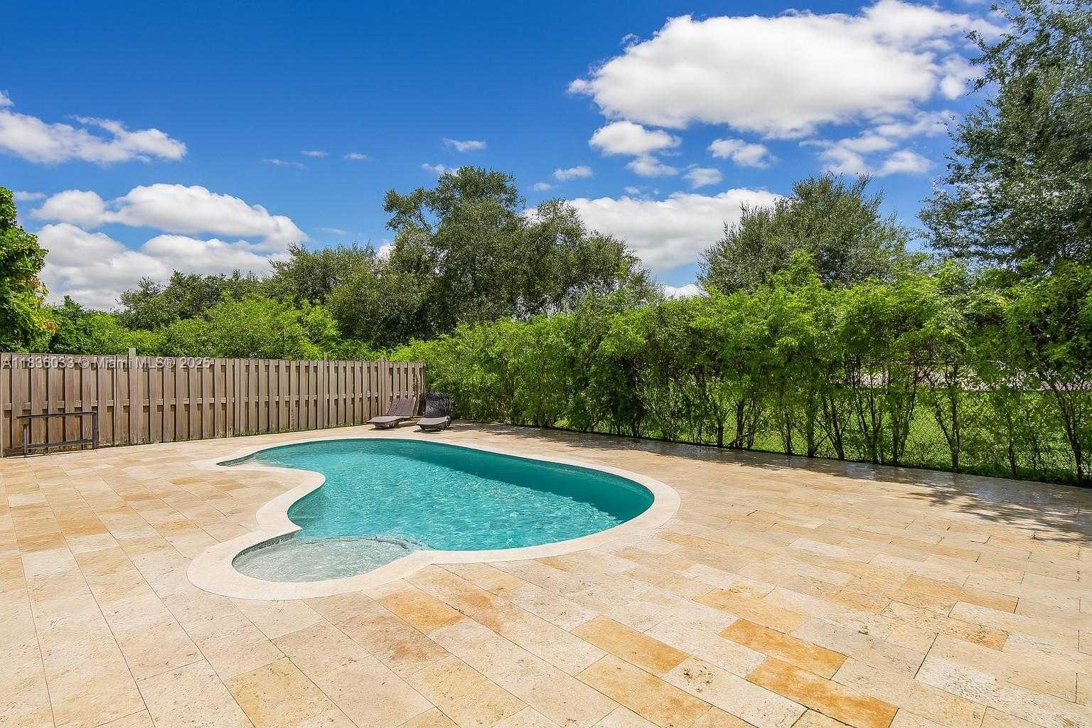 Small Image of 2472 SOUTH WEST 106TH AVE, Miramar Number 2