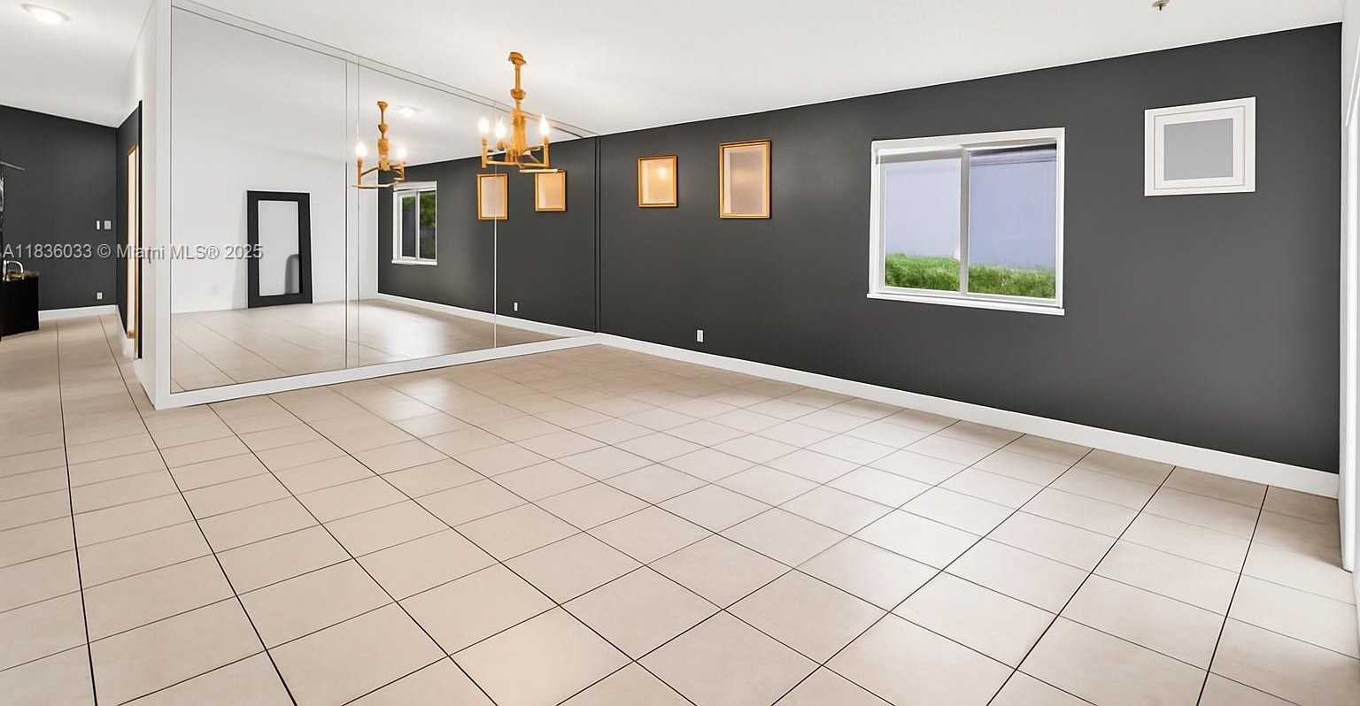 Small Image of 2472 SOUTH WEST 106TH AVE, Miramar Number 3