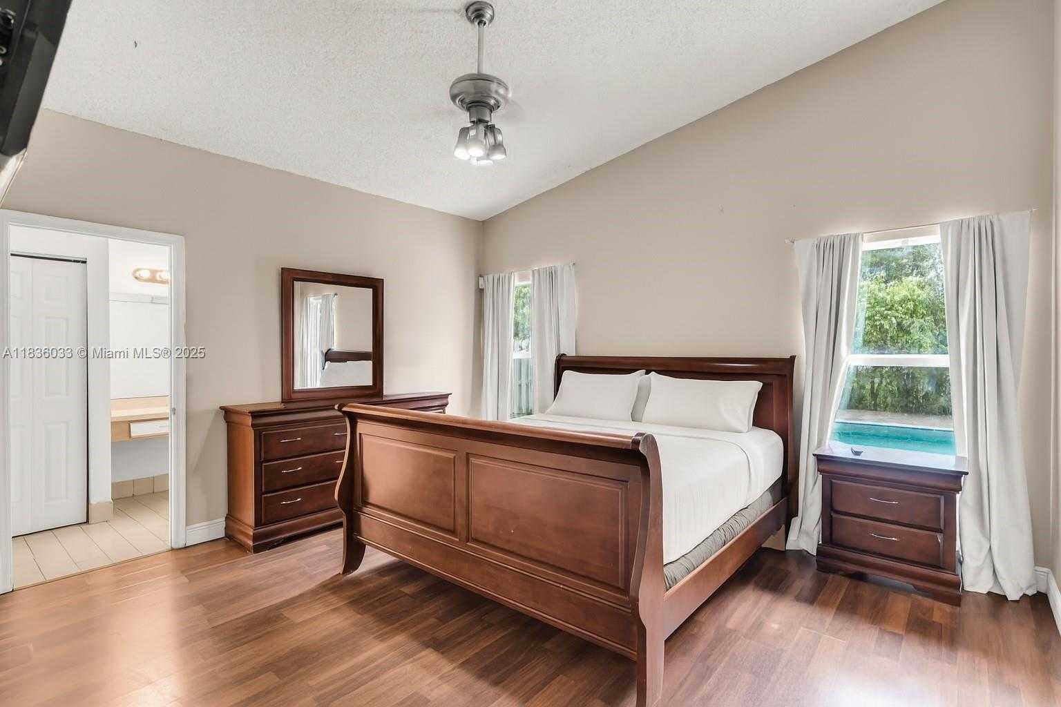 Small Image of 2472 SOUTH WEST 106TH AVE, Miramar Number 7