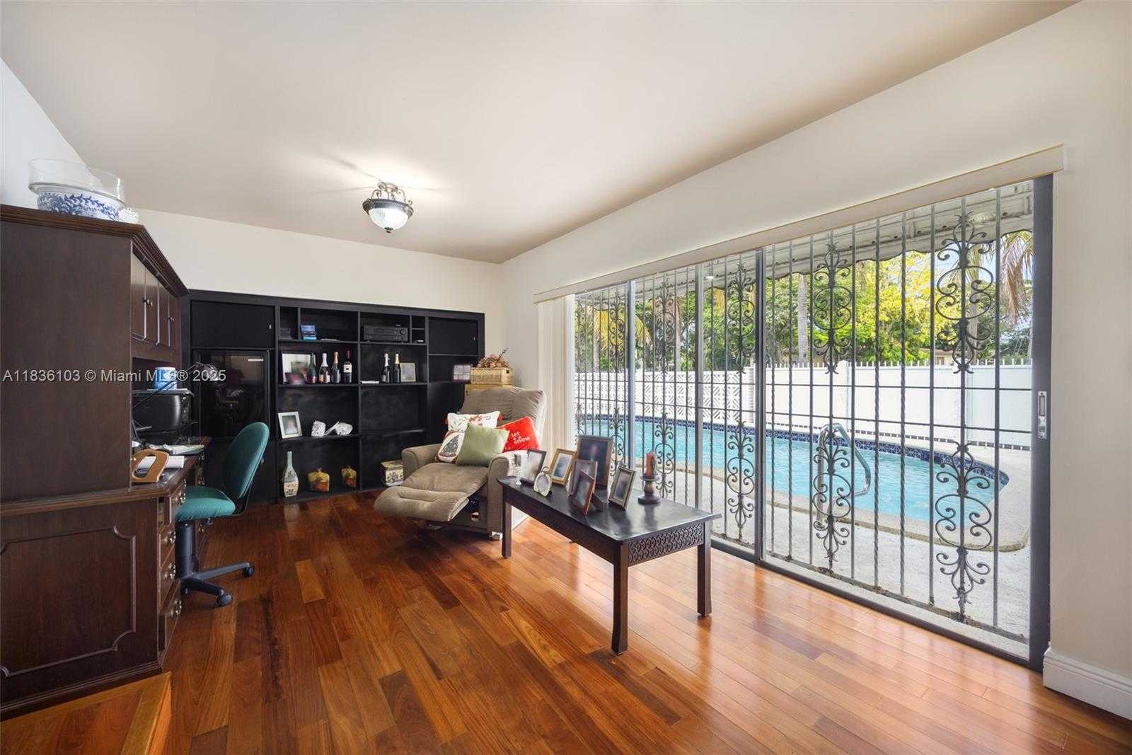 Small Image of 811 SOUTH WEST 25TH RD, Miami Number 13