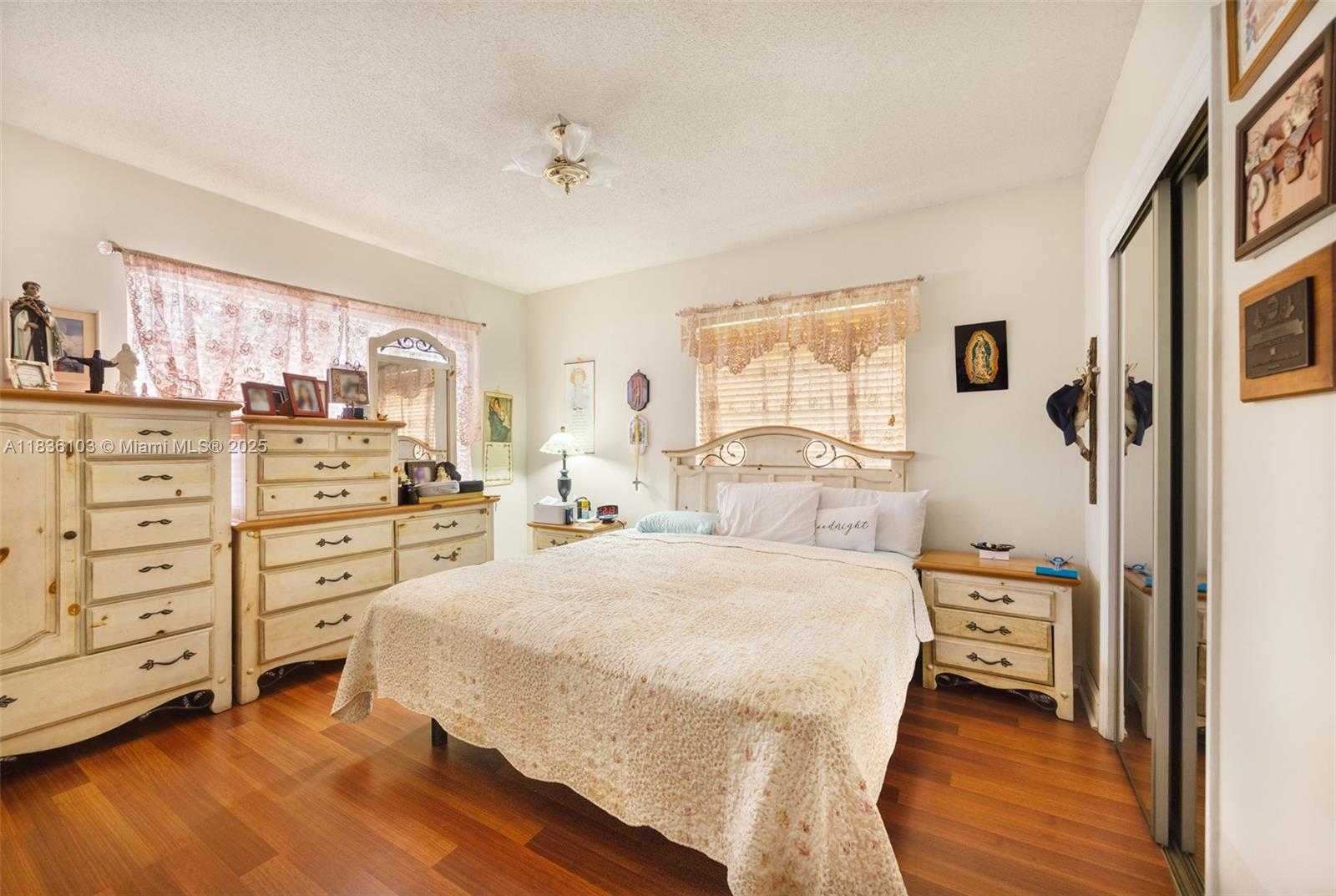 Small Image of 811 SOUTH WEST 25TH RD, Miami Number 17