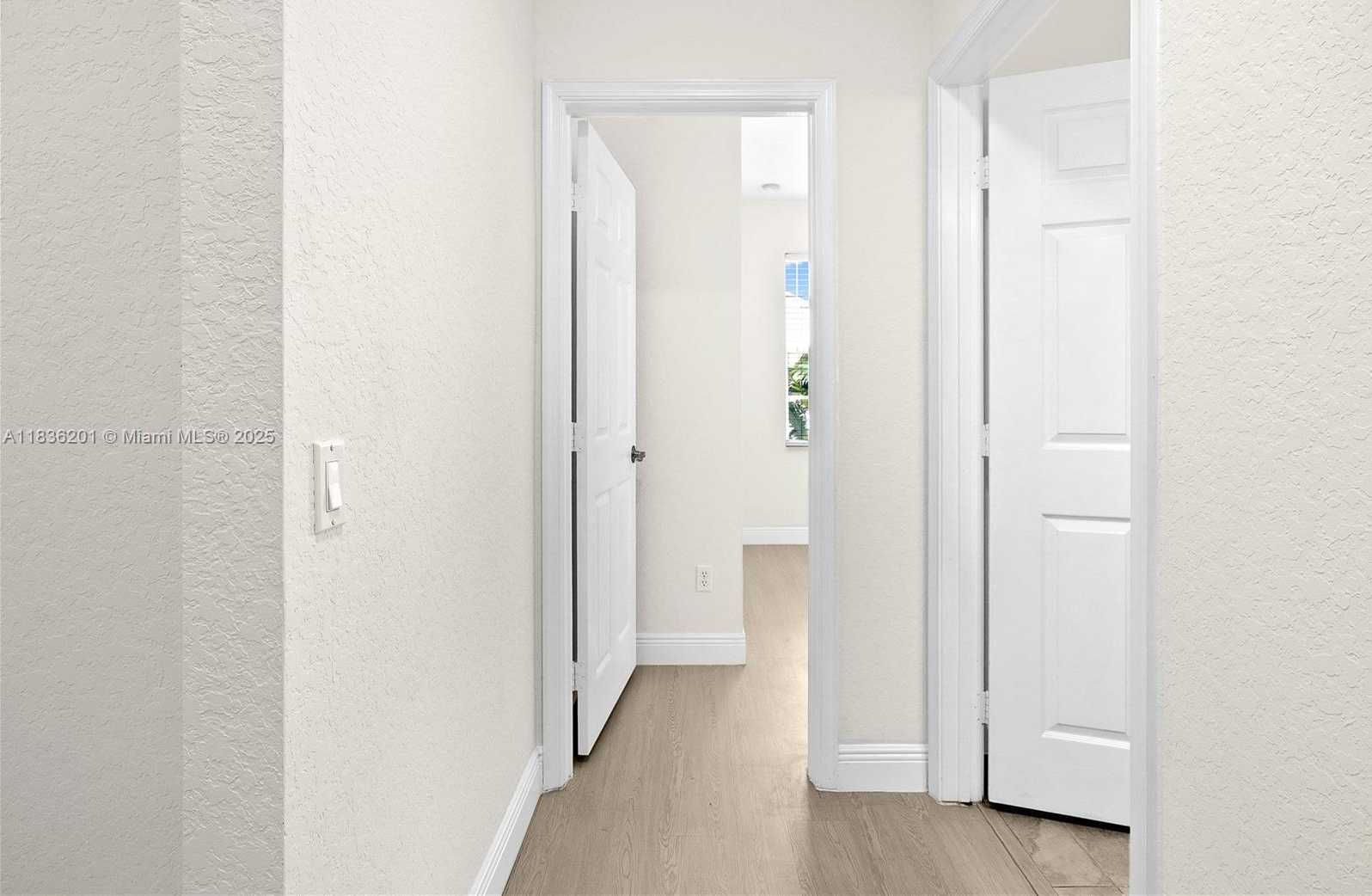 Small Image of 798 QUARTZ TER, West Palm Beach Number 17
