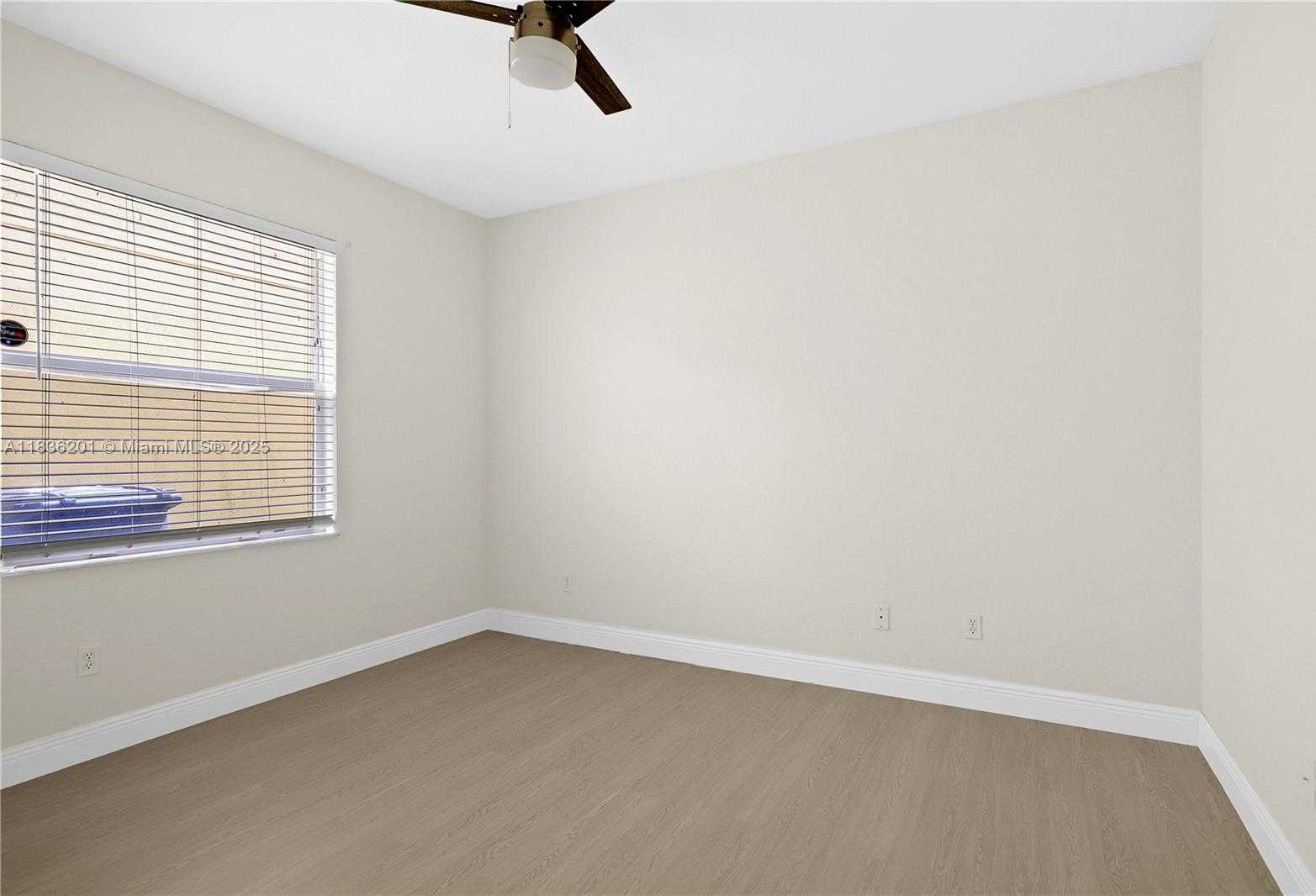 Small Image of 798 QUARTZ TER, West Palm Beach Number 32