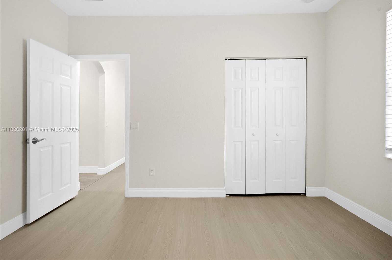 Small Image of 798 QUARTZ TER, West Palm Beach Number 35