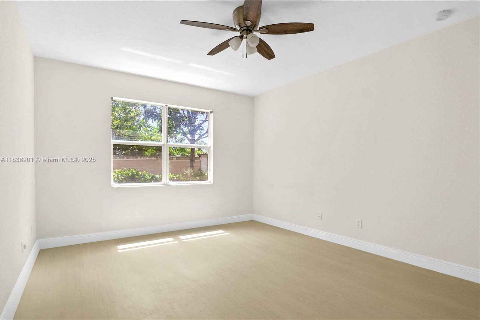Small Image of 798 QUARTZ TER, West Palm Beach Number 40