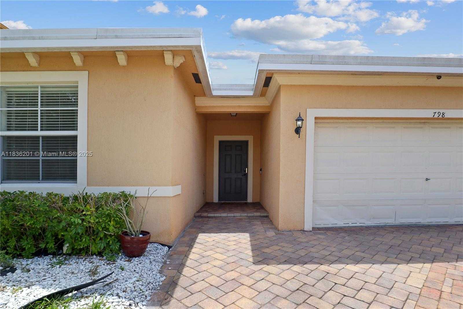 Small Image of 798 QUARTZ TER, West Palm Beach Number 7