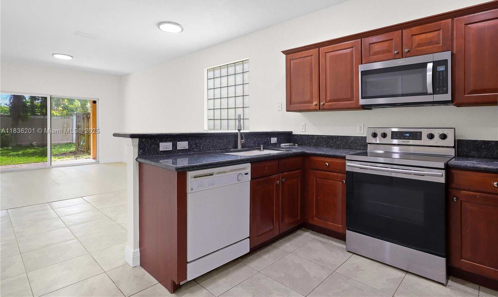 Small Image of 798 QUARTZ TER, West Palm Beach Number 74
